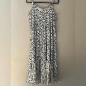 DAZY Ditsy Floral Print